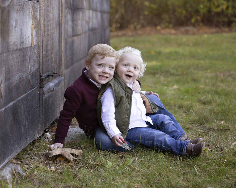 Children’s photography session photographed outdoors in Sudbury MA by a Boston Metrowest family photographer.